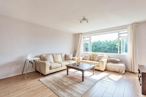 2 bedroom apartment to rent - Graham Court, Eastcote Lane, Northolt, UB5 4HT