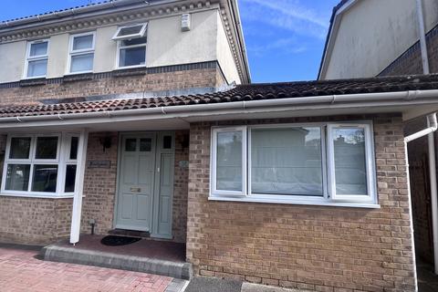 1 bedroom in a house share to rent - Beedon Drive
