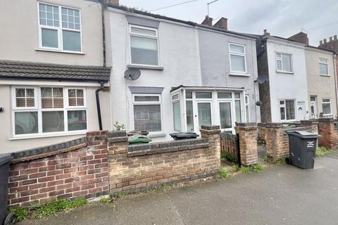 2 bedroom terraced house to rent, Charnwood Road, Shepshed