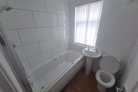 3 bedroom terraced house to rent, Rutland Street, Bootle