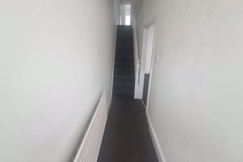 3 bedroom terraced house to rent, Rutland Street, Bootle