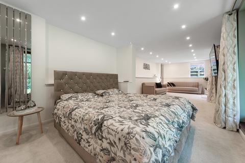 4 bedroom detached house for sale, Hollingsworth Road, Croydon CR0