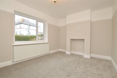 3 bedroom semi-detached house for sale, South Drive, Farsley, Pudsey, West Yorkshire