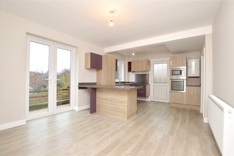 3 bedroom semi-detached house for sale, South Drive, Farsley, Pudsey, West Yorkshire