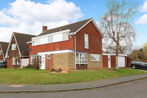 4 bedroom detached house for sale, Stretton Close, Sutton Heights
