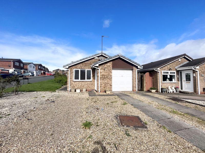 Shearwater Drive, Brierley Hill DY5 2 bed detached bungalow for sale £265,000
