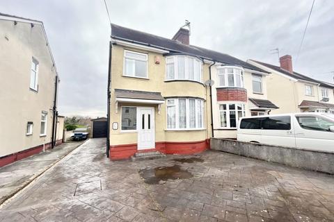 3 bedroom semi-detached house for sale - Dudley Wood Road, Dudley DY2