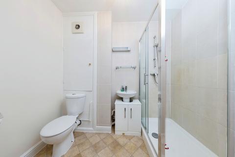 1 bedroom apartment for sale, Cedar Lodge  (Hartford Court/Pegasus, Hartley Wintney RG27