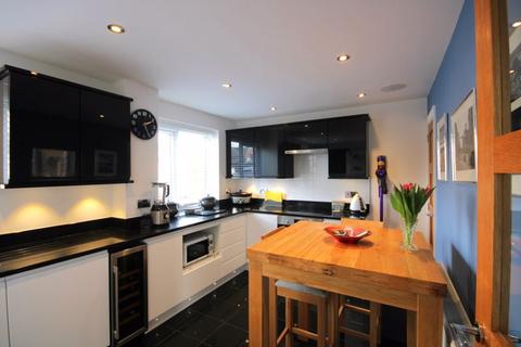 3 bedroom semi-detached house for sale - Marston Close, Stourbridge DY8