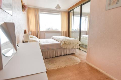 26 Ash Close, Ash, Aldershot, GU12 6AR