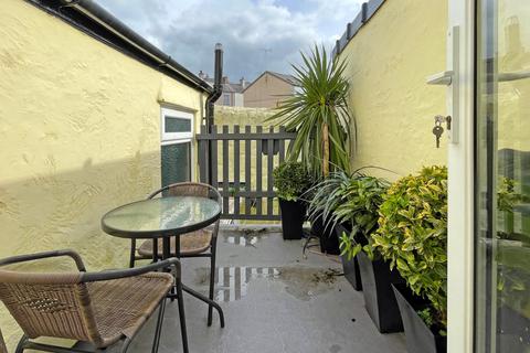 3 bedroom terraced house for sale, Constantine Terrace, Caernarfon, Gwynedd, LL55