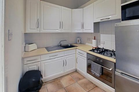 undefined, Valleyfield Street, Edinburgh, EH3