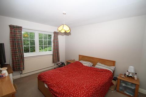2 bedroom flat to rent, The Lane, Alwoodley, Leeds, West Yorkshire, LS17