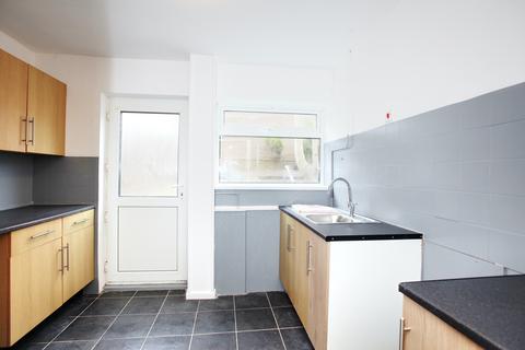 3 bedroom terraced house to rent, Willowdale Road, Cardiff CF5
