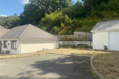 3 bedroom detached bungalow for sale, Carmarthen Road, Newcastle Emlyn, Carmarthenshire, SA38 9DA