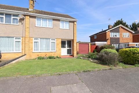 3 bedroom semi-detached house for sale - Needham Road, Tophill, Luton, Bedfordshire, LU4 9HD