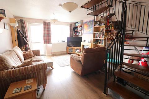 2 bedroom end of terrace house for sale - Luton LU3