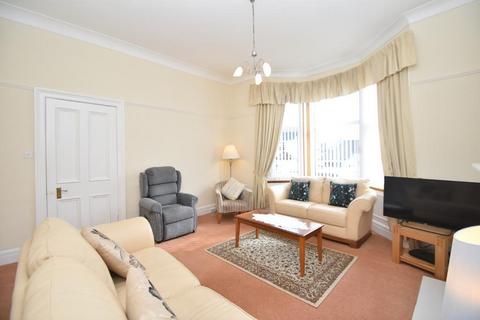 3 bedroom terraced house for sale - Lilybank Avenue, Muirhead, G69 9EW