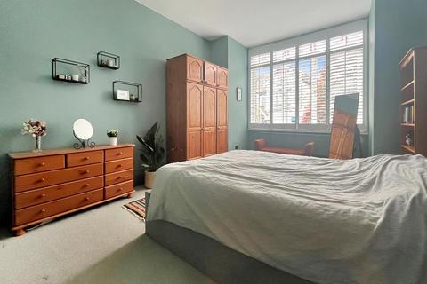 2 bedroom flat for sale - South Croydon CR2