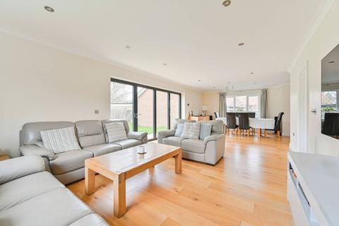 1 Boulter Close, Bromley, BR1 2FD