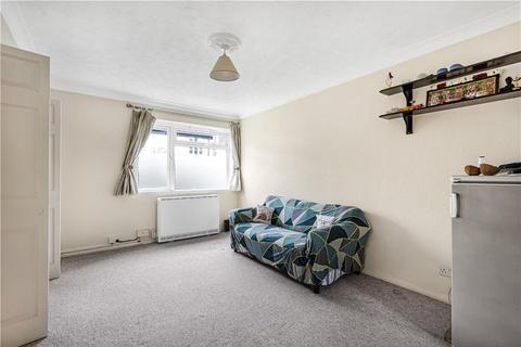 1 bedroom apartment for sale, Richmond Road, Staines-upon-Thames, Surrey, TW18