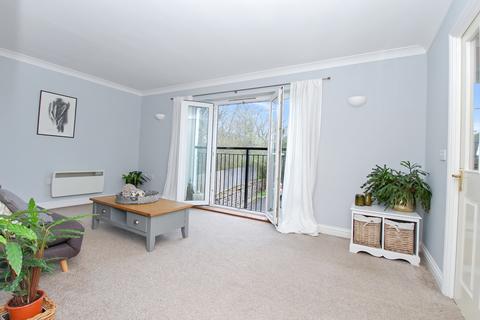 2 bedroom flat for sale, Brookers Road Billingshurst