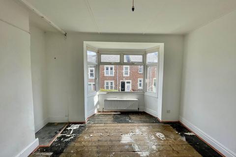 3 bedroom flat to rent - Axwell Terrace, Newcastle Upon Tyne NE16