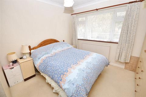 2 bedroom bungalow for sale - Moseley Wood Walk, Leeds, West Yorkshire