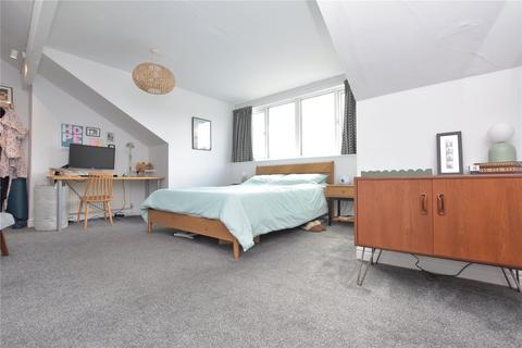 42 Sowood Street, Leeds, LS4 2JZ