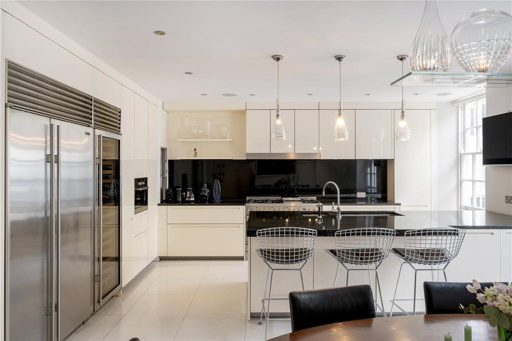 Kitchen/Dining