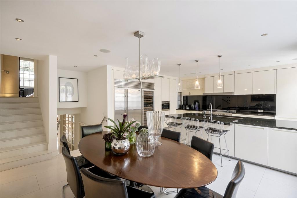 Kitchen/Dining