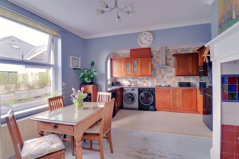 4 bedroom bungalow for sale, Willand Road, Braunton, Devon, EX33