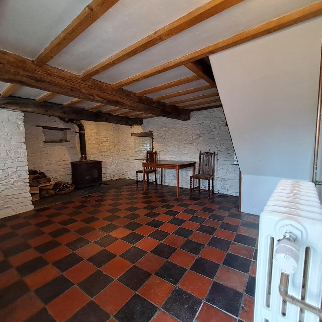 Living/dining room