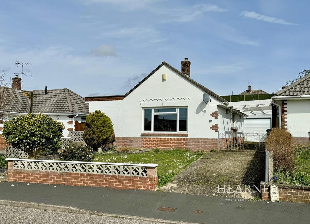 Bridport Road, Poole, BH12 3 bed bungalow for sale £375,000