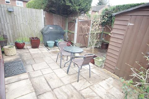 20 Spackman Close, Thatcham, RG19 3FE