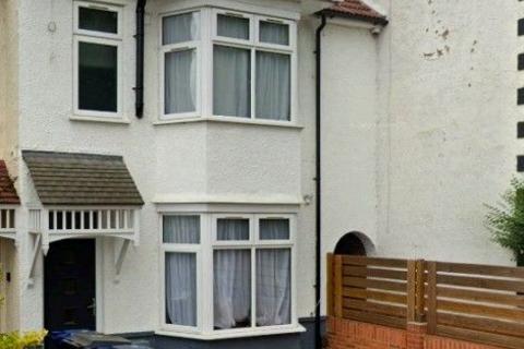 5 bedroom semi-detached house to rent, Babington Road, London