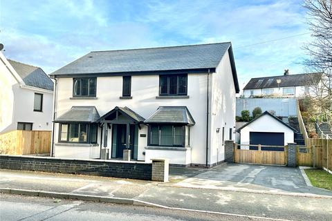 4 bedroom detached house for sale, Llangurig Road, Llanidloes, Powys, SY18