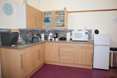 Property to rent, Teignmouth Road, Clevedon BS21