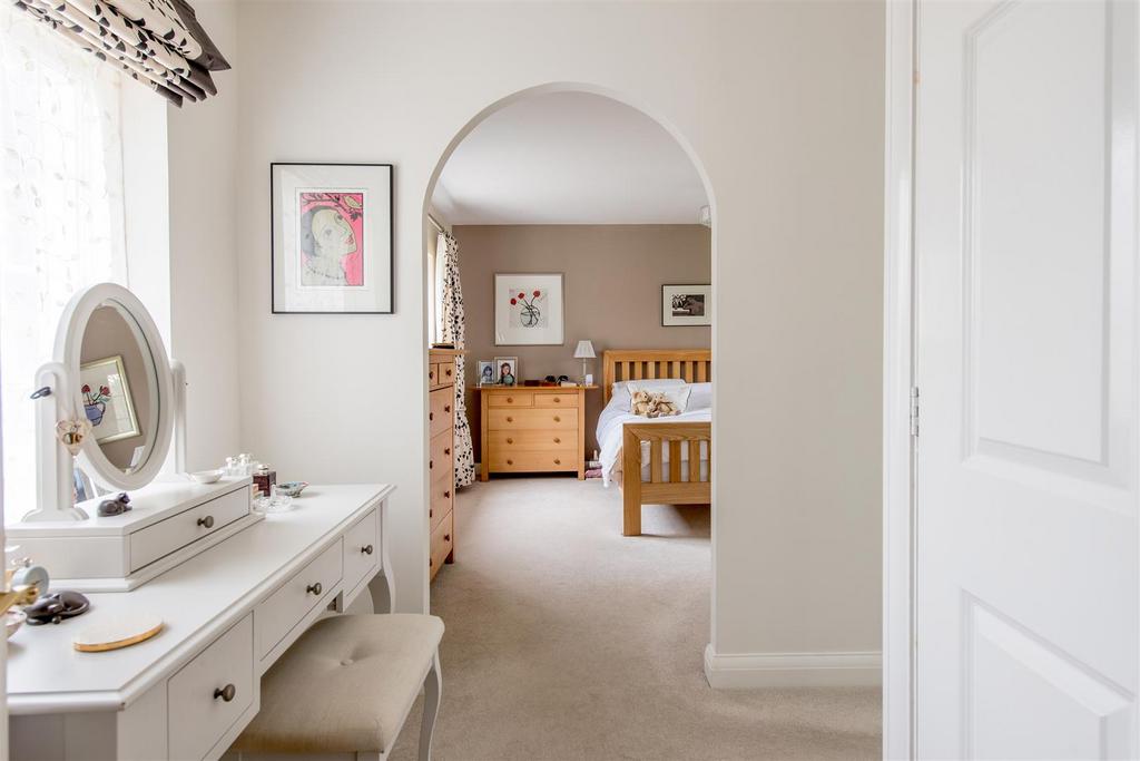 Dressing Room to Bedroom 1
