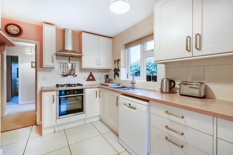 8 Beech Road, Thame, OX9 2AN