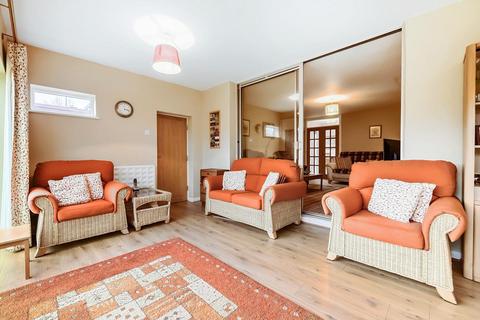 8 Beech Road, Thame, OX9 2AN
