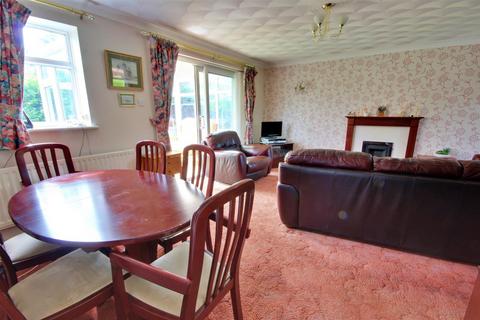 3 bedroom detached bungalow for sale, Shepherds Lea, Beverley