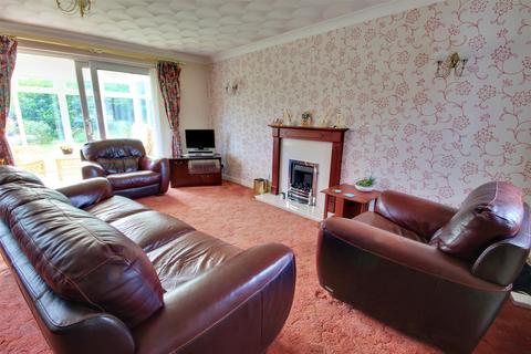 3 bedroom detached bungalow for sale, Shepherds Lea, Beverley