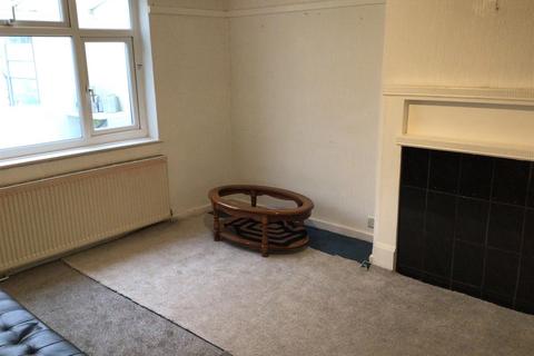 3 bedroom semi-detached house to rent, Crowther Road, WOLVERHAMPTON