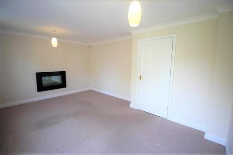 4 bedroom end of terrace house to rent - Larch Close, Canterbury CT3