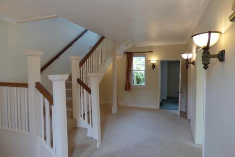 3 bedroom semi-detached house to rent, College Street, Stratford-upon-Avon