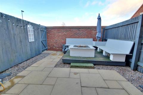 4 bedroom terraced house for sale, Hamilton Walk, Beverley