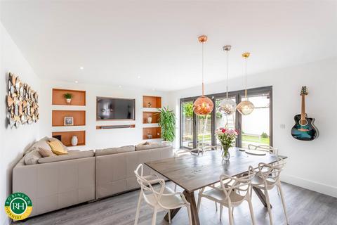 3, Old Mill Court Whiphill Top Lane, Branton, Doncaster, DN3 3NU