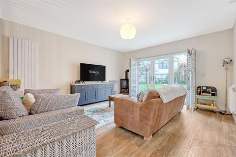 3 bedroom link detached house for sale, James Daniels View, Springfield, Chelmsford