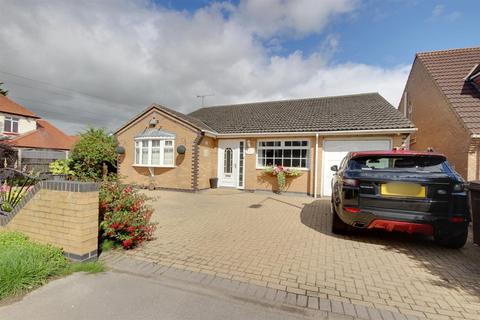 4 bedroom detached bungalow for sale, Beverley Road, DUNSWELL
